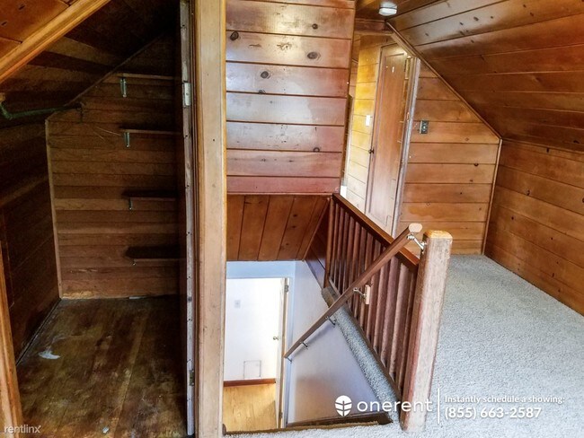 Building Photo - 4 br, 2.5 bath House - 911 Lakeside Ave S