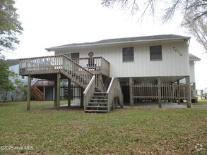 Building Photo - 7019 Sound Dr