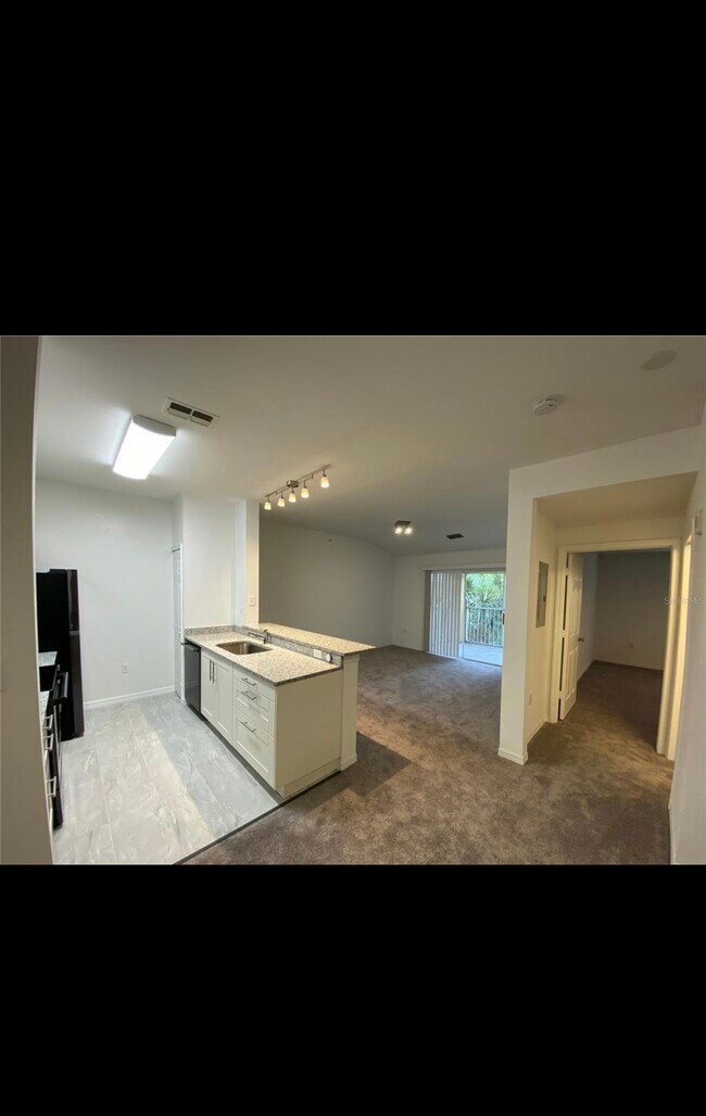 Foto del edificio - 5455 Vineland Rd