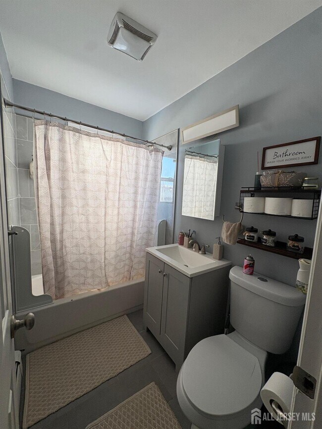 Foto del edificio - 723 Parker St