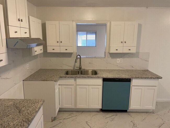 Building Photo - Incredible Remodeled Home