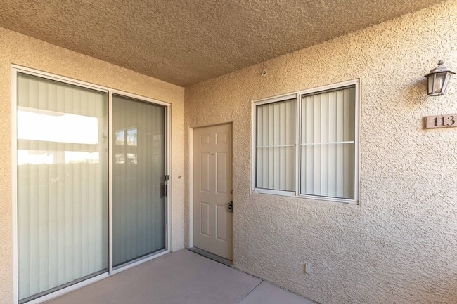 Building Photo - Stylish 1-Bedroom Condo with Private Garag...