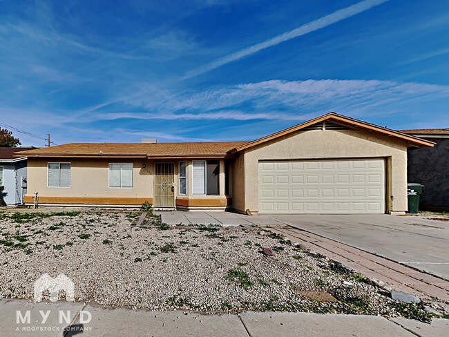 Building Photo - 6642 W Pima St