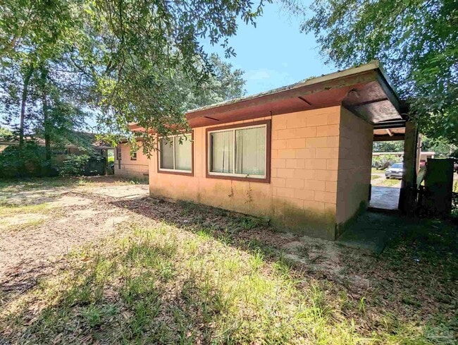 Building Photo - 9 Gentian Dr