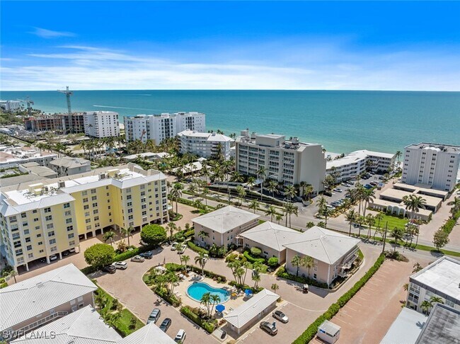 Foto del edificio - 1910 Gulf Shore Blvd N