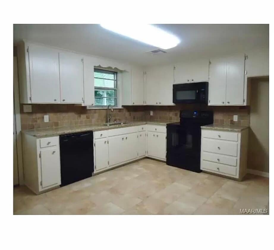 Building Photo - 610 Wisteria Rd