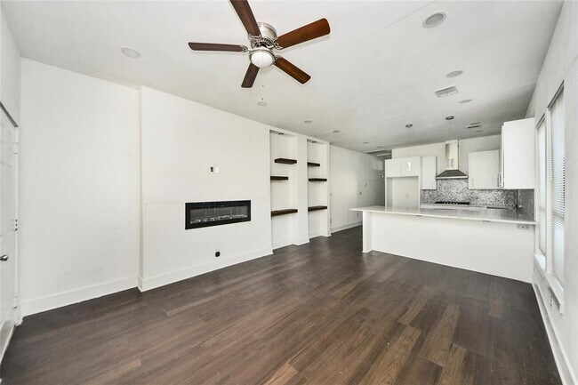 Foto del edificio - 4720 McKinney St