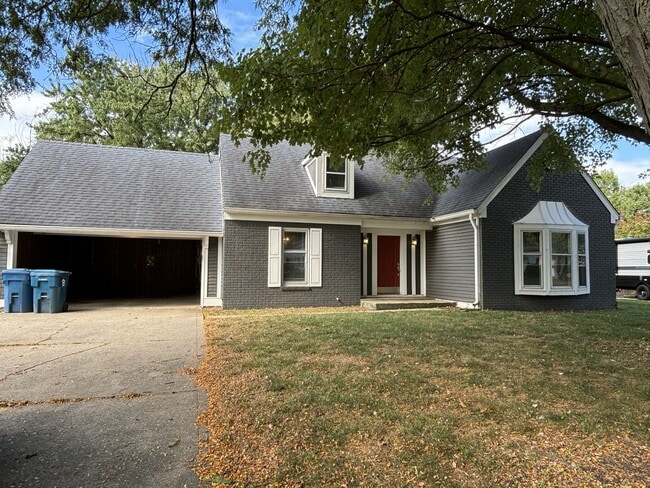 Foto del edificio - 8326 Christiana Ln