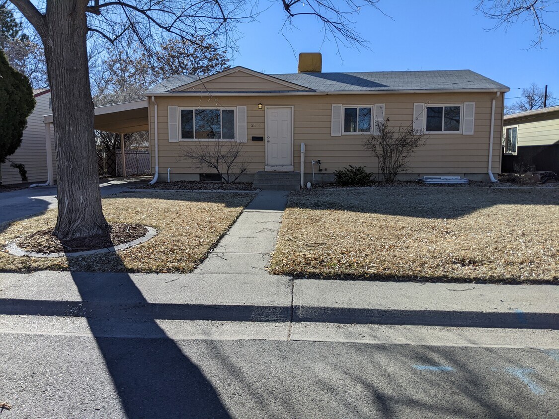 2211 n 21st st, Grand Junction, CO 81501 House for Rent in Grand