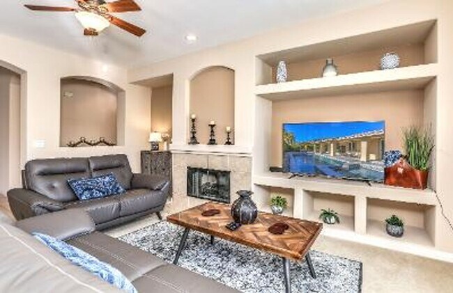 Building Photo - Tuscany Community, furnished. Seasonal/Lon...