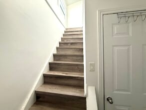 Building Photo - 169 East Avenue S