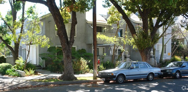 Building Photo - Oakland Gardens Apartments