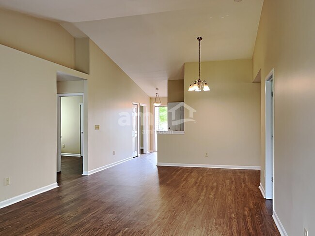 Foto del edificio - 606 Cross Wind Dr