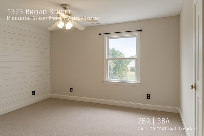 Building Photo - 1323 Broad St