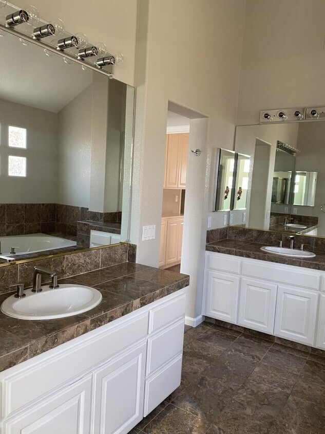 20405 Vía Volante, Cupertino, CA 95014 House Rental in Cupertino, CA