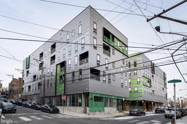 Building Photo - 1501 N 31st St