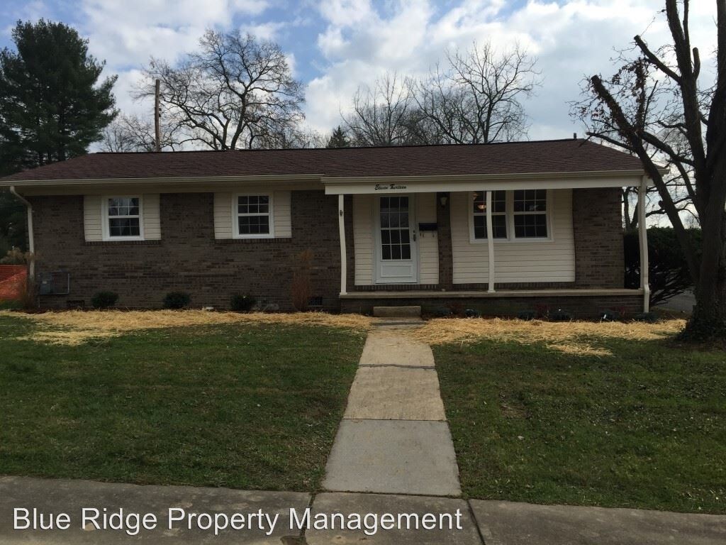Primary Photo - 1113 Poplar St