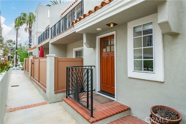 Building Photo - 515 N Elena Ave
