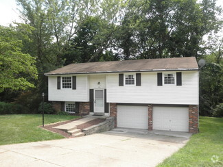 Building Photo - 124 Treeview Dr