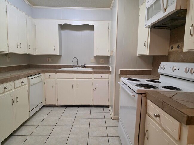 Foto del edificio - 9109 Tanya Dr