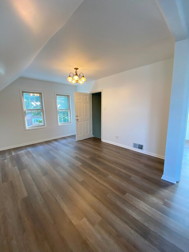 Building Photo - 5256 W 64th Pl