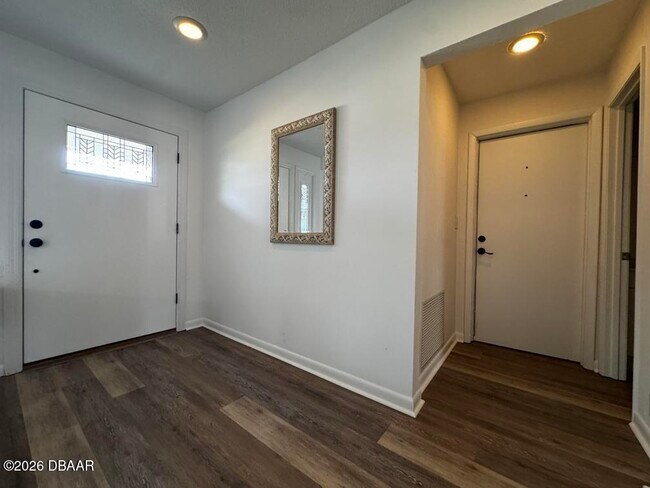 Foto del edificio - 1508 Poplar Dr