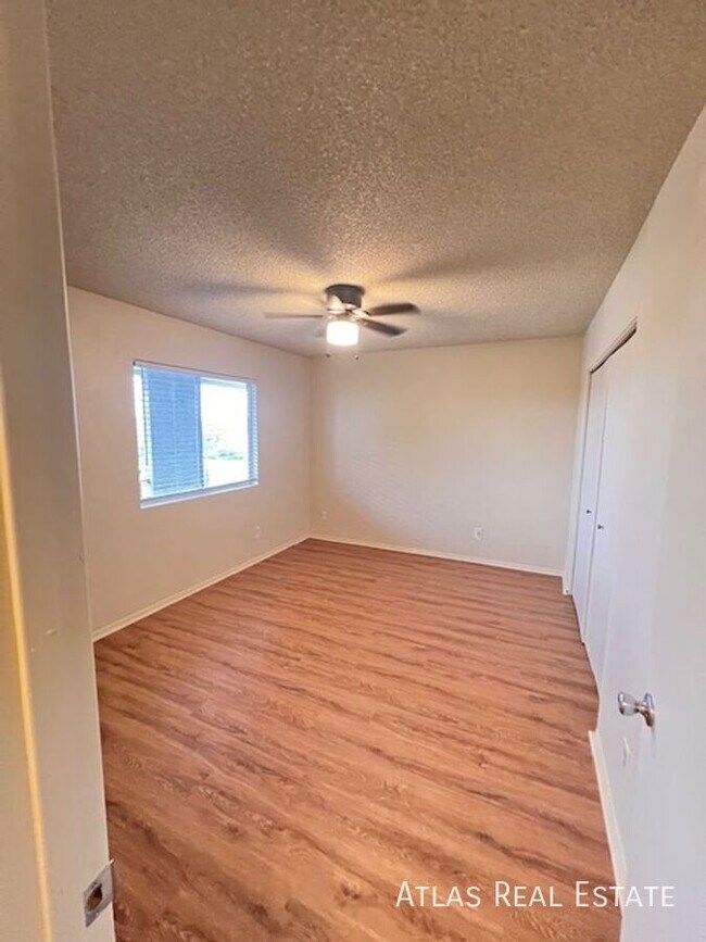Foto del edificio - 17859 N 40th St