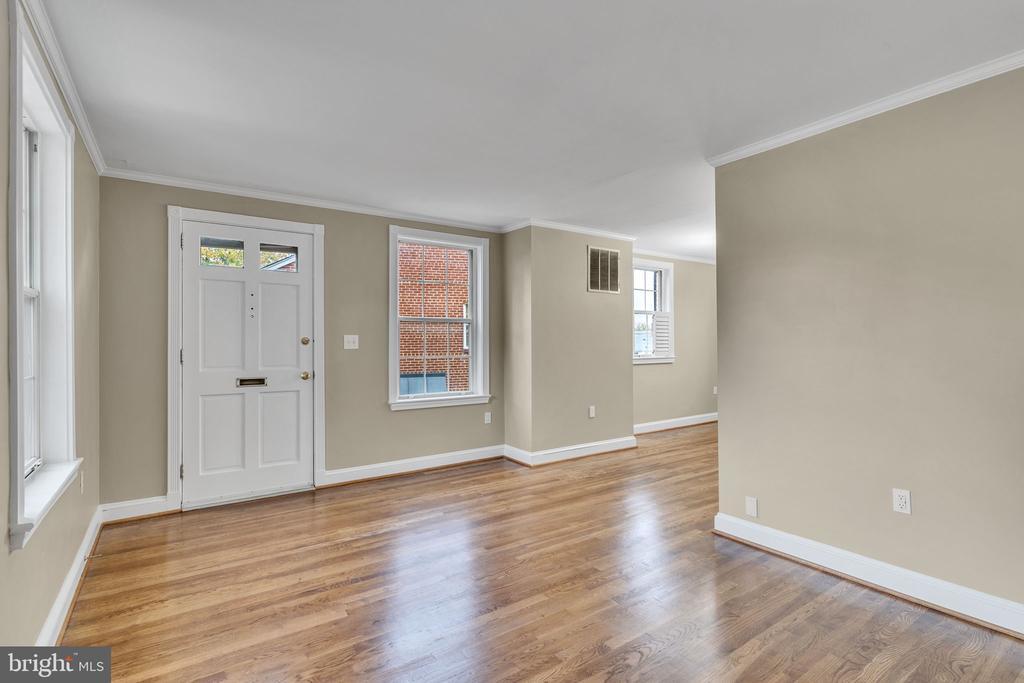 2221 N Dearing St, Alexandria, VA 22302 - Townhome Rentals in