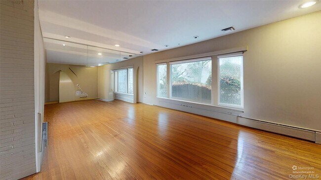 Building Photo - 11 Rockhill Rd