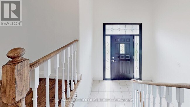 Building Photo - 17 Porritt St