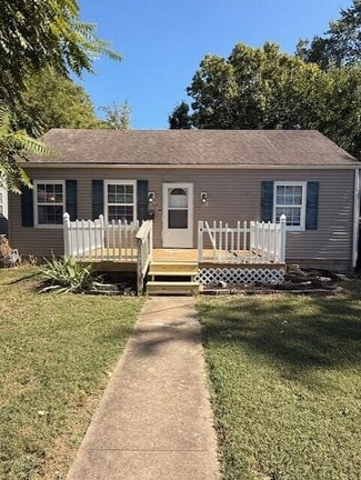 Building Photo - 134 Clyde St