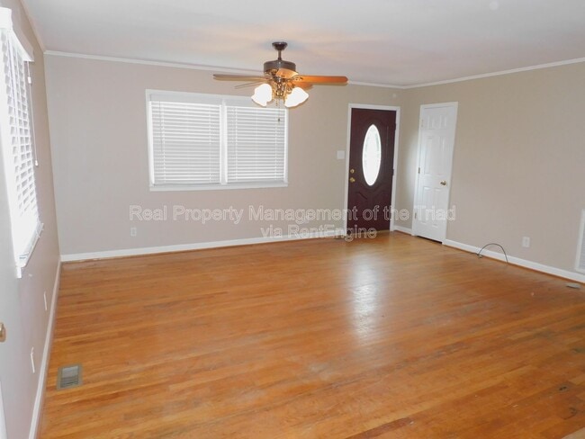 Building Photo - 3445 Huffine Mill Rd