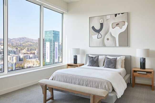 Interior Photo - Jardine Hollywood