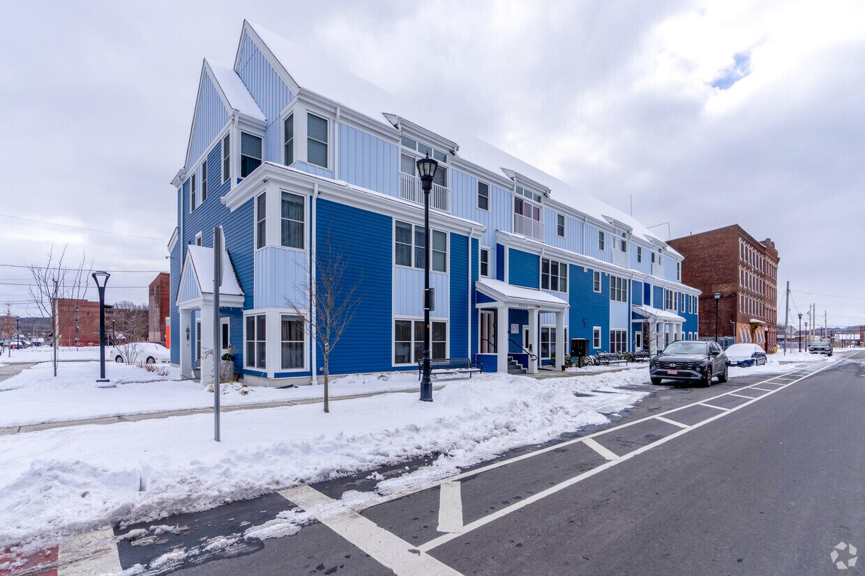 Primary - South Holyoke Homes