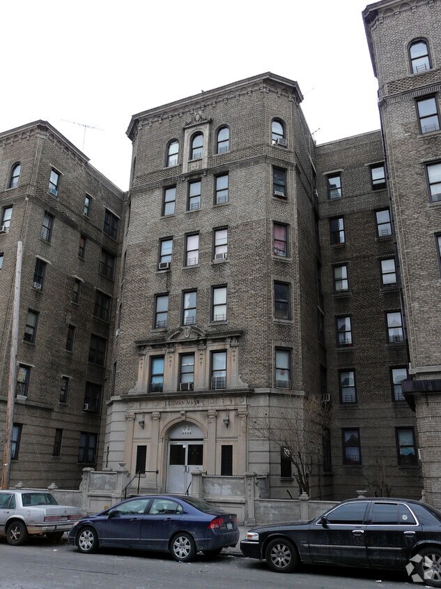Primary Photo - 2115-2119 Ryer Ave
