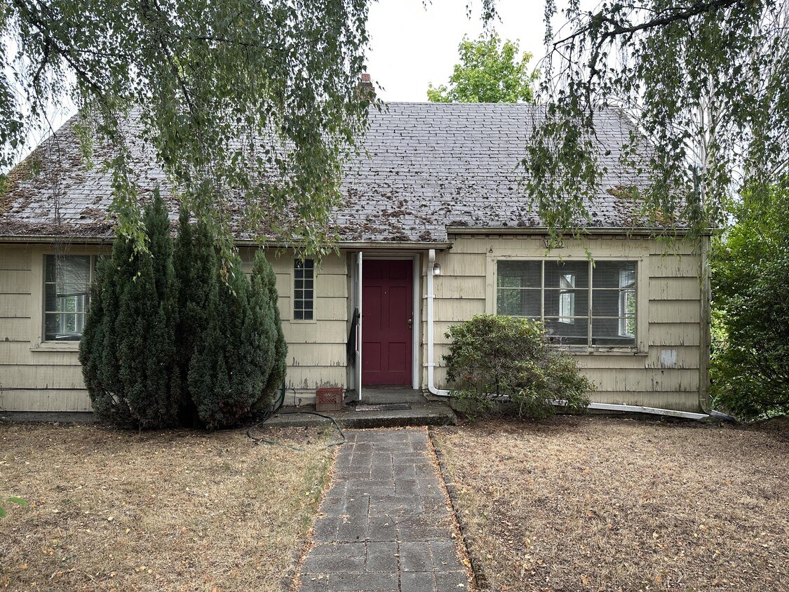 Foto principal - 1220 Chester Ave