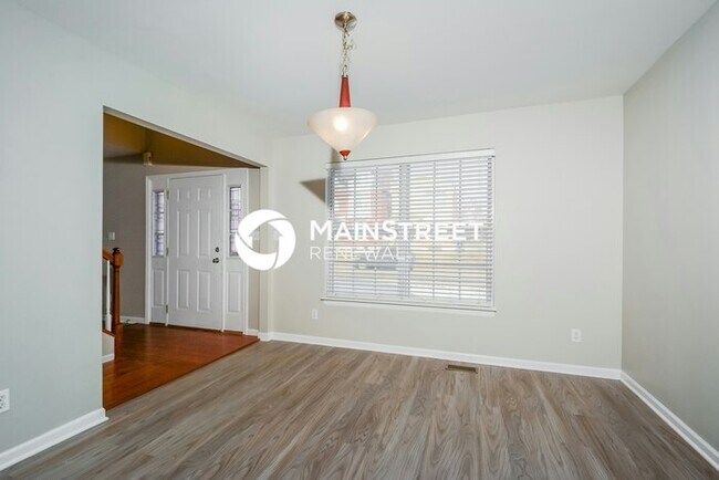 Foto del edificio - 3 Bedroom Pet-Friendly Home in St. Louis, MO with Main Street Renewal