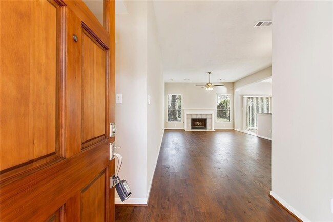 Building Photo - 31314 Baker Lake Dr