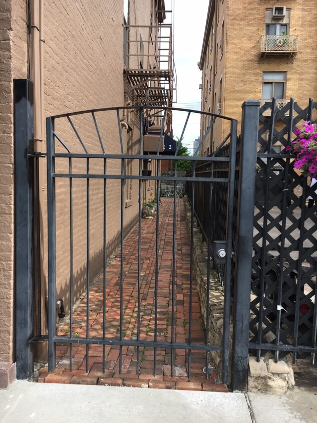 Photo - 130 Park Pl (Covington, KY)