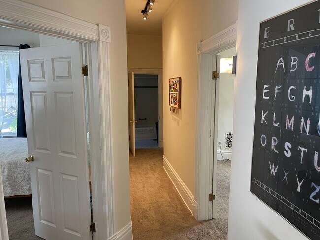 Foto del edificio - 826 Selby Ave