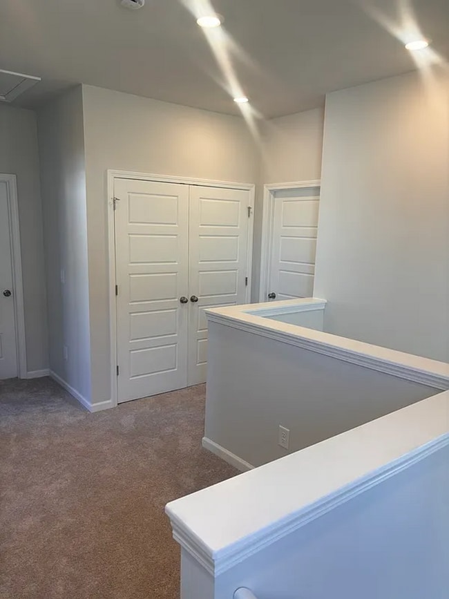 Building Photo - 4BR SFR • Open Layout • Patio • Garage Parking - 29566
