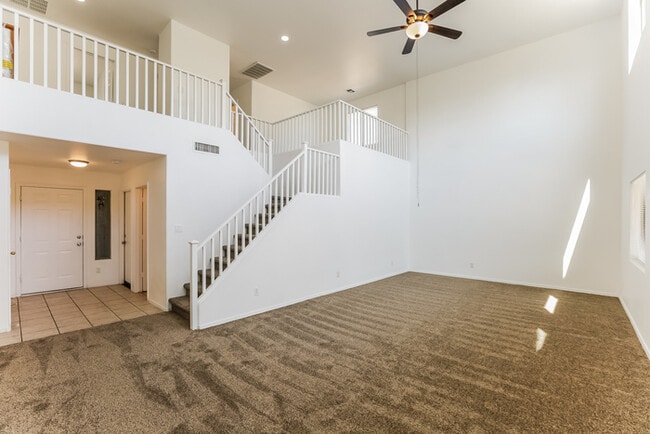 Building Photo - 2241 S 85th Dr