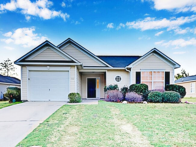 Foto del edificio - 162 Cogburn Rd