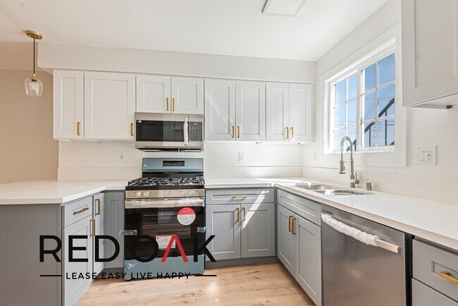 Foto del edificio - Remarkable and Spacious Two Bedroom with a...