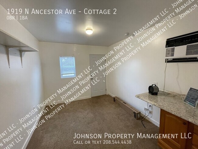 Foto del edificio - Cozy studio cottage, off Fairview, priced ...