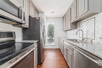 Building Photo - 2300 Augusta Dr