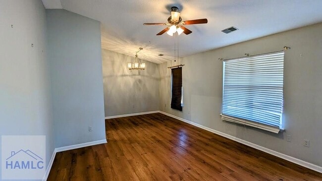 Foto del edificio - 215 Gordon St