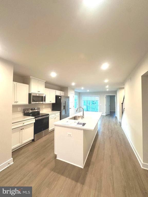 Building Photo - 117 Dunster St