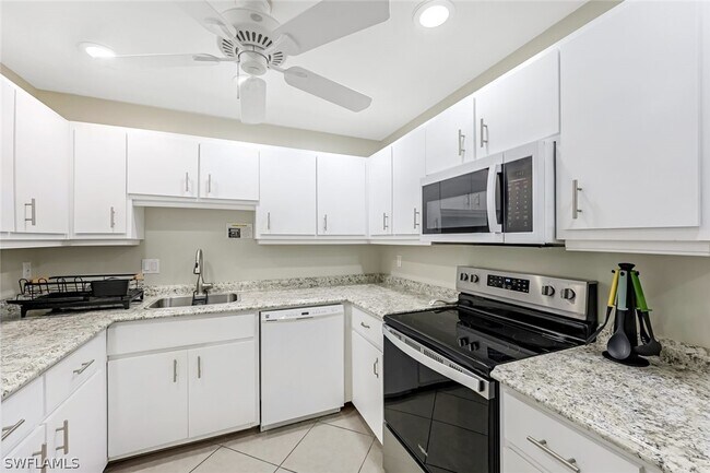 Foto del edificio - 509 Roma Ct