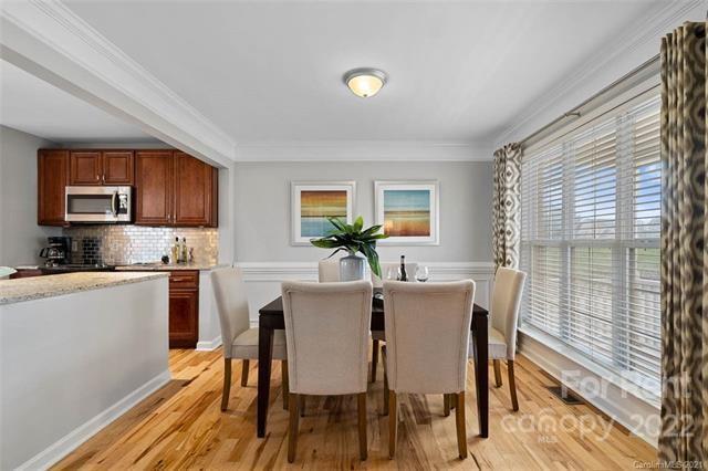 Foto del edificio - 7123 Orchard Ridge Dr